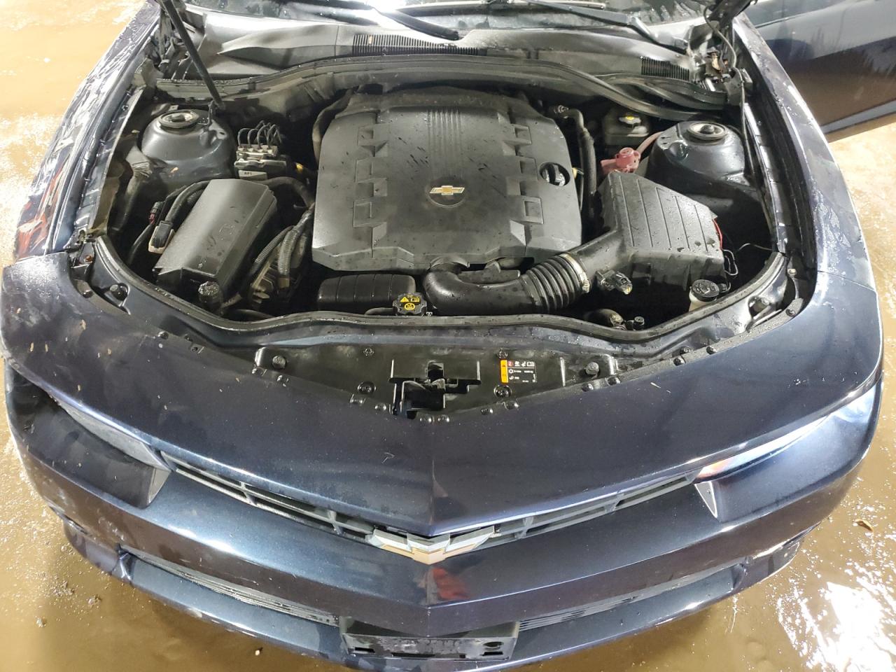2014 Chevrolet Camaro - Image 11
