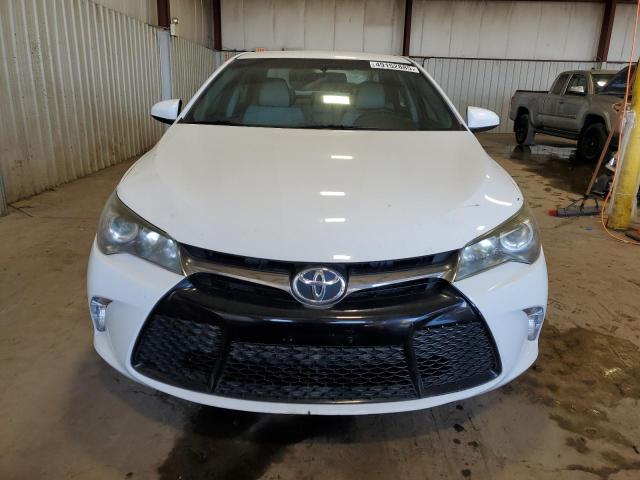  TOYOTA CAMRY 2016 Белый