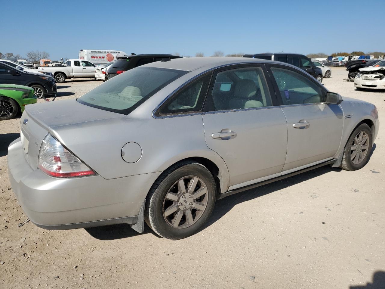 2008 Ford Taurus - Image 3