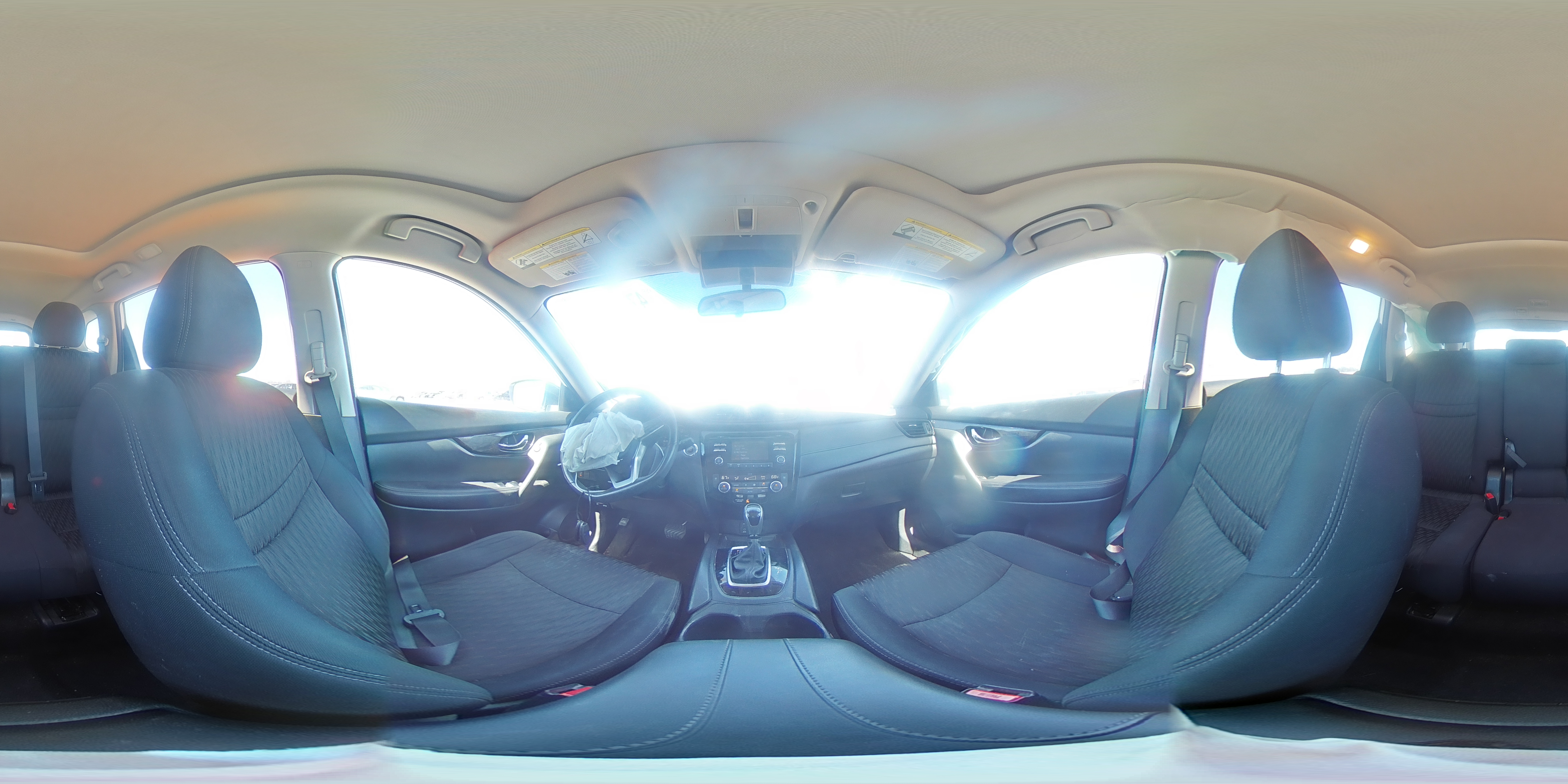 2017 Nissan Rogue - Image 14