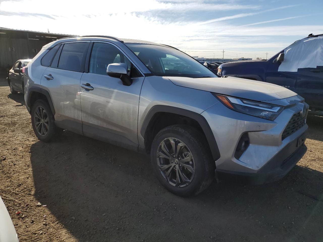 2022 Toyota RAV 4 - Image 4