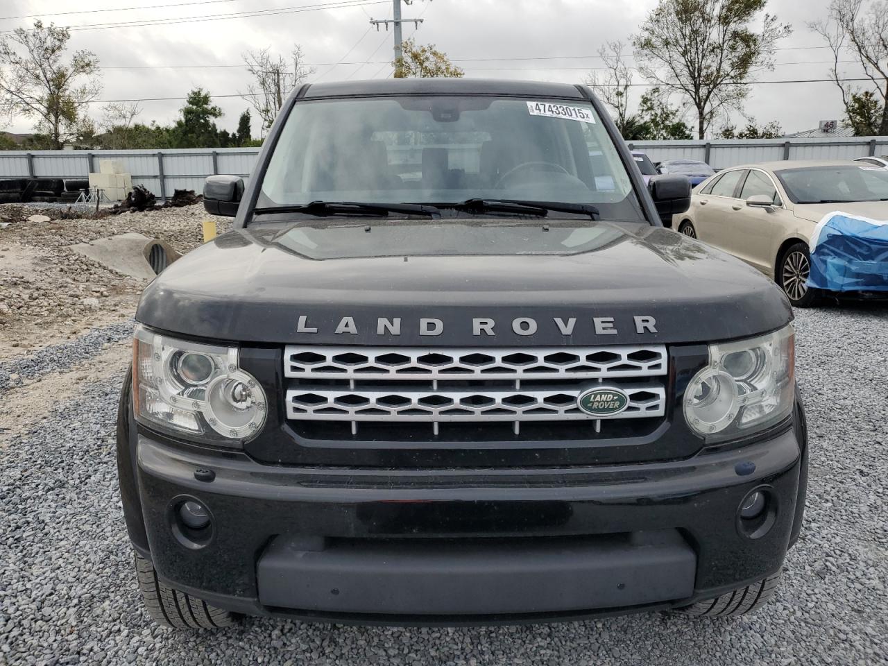 2013 Land Rover LR4 - Image 5
