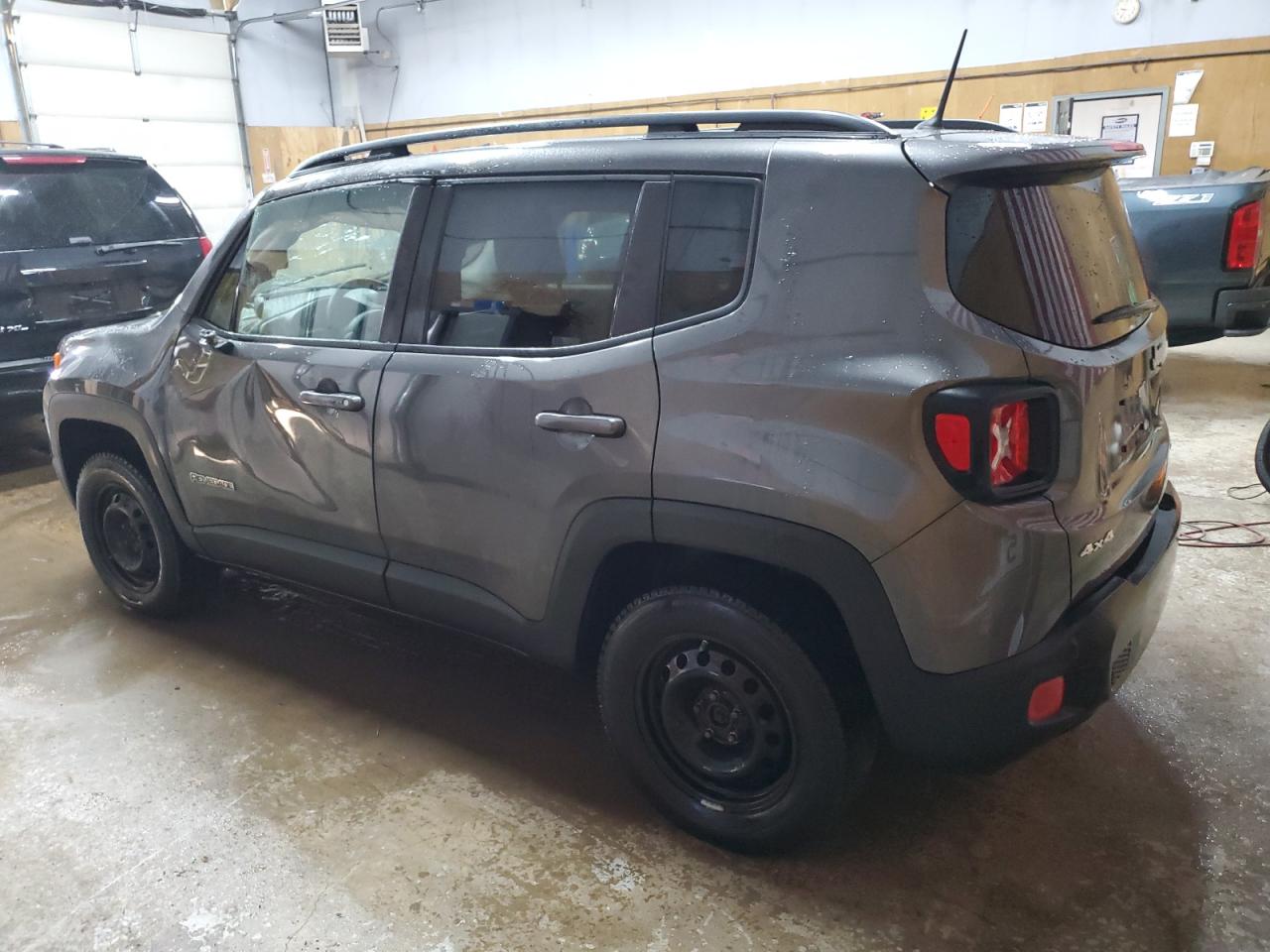 2017 Jeep Renegade - Image 2
