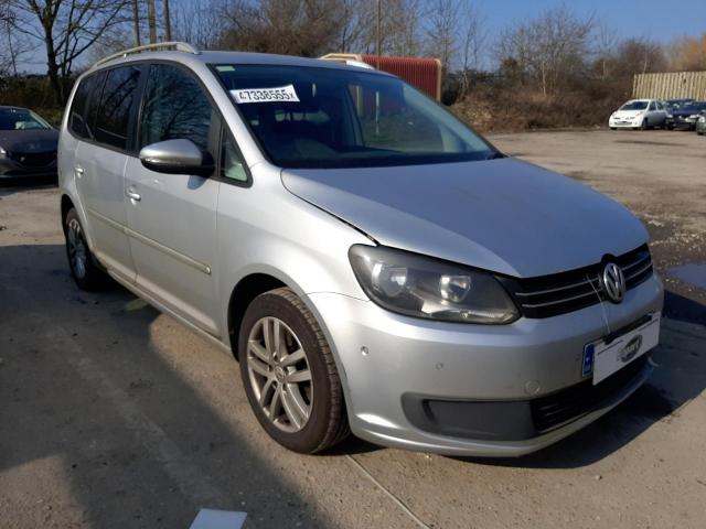 2013 VOLKSWAGEN TOURAN SE