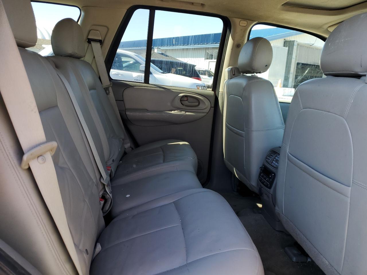 2008 Chevrolet TrailBlazer - Image 11