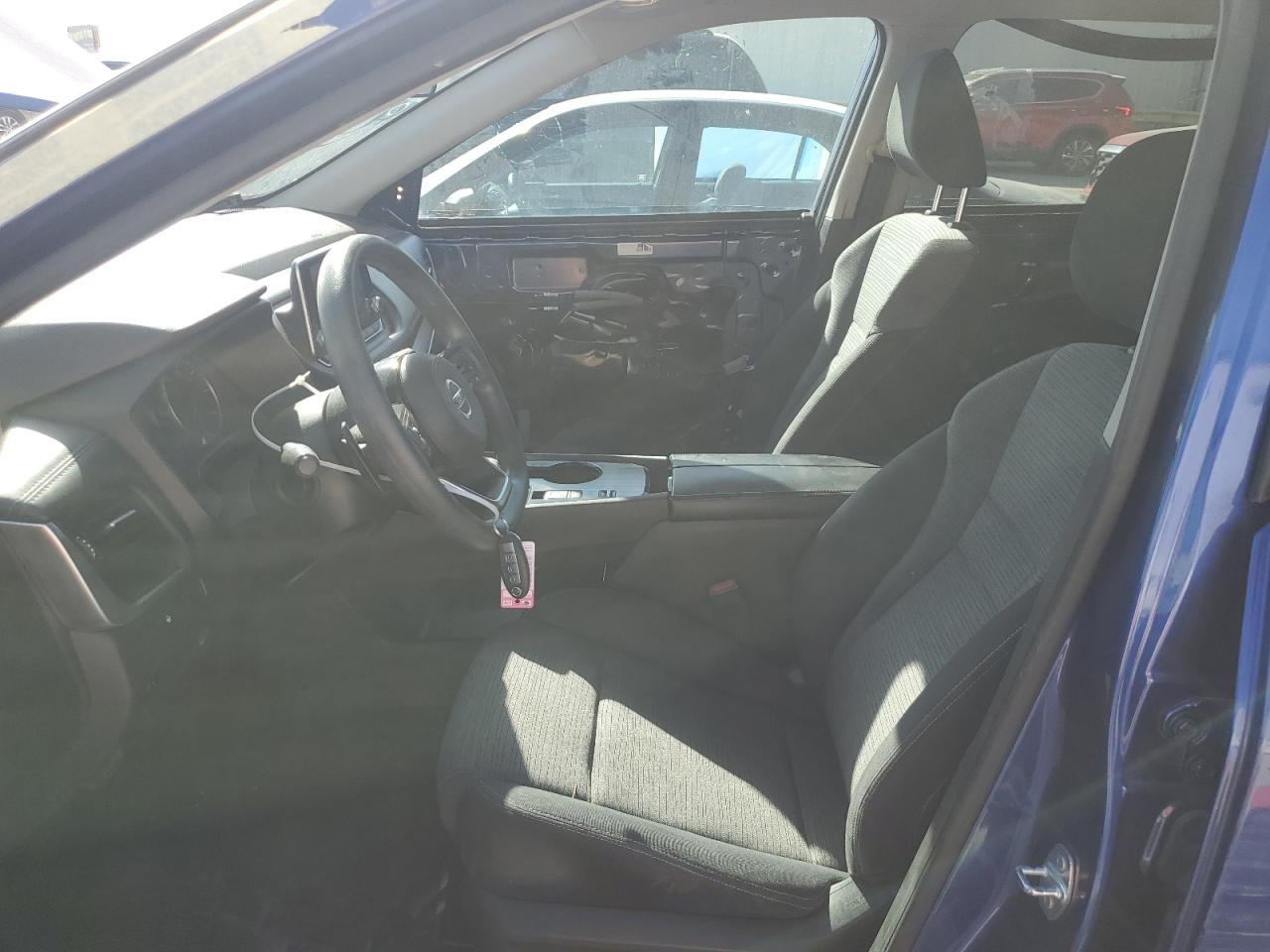 2021 Nissan Rogue - Image 7