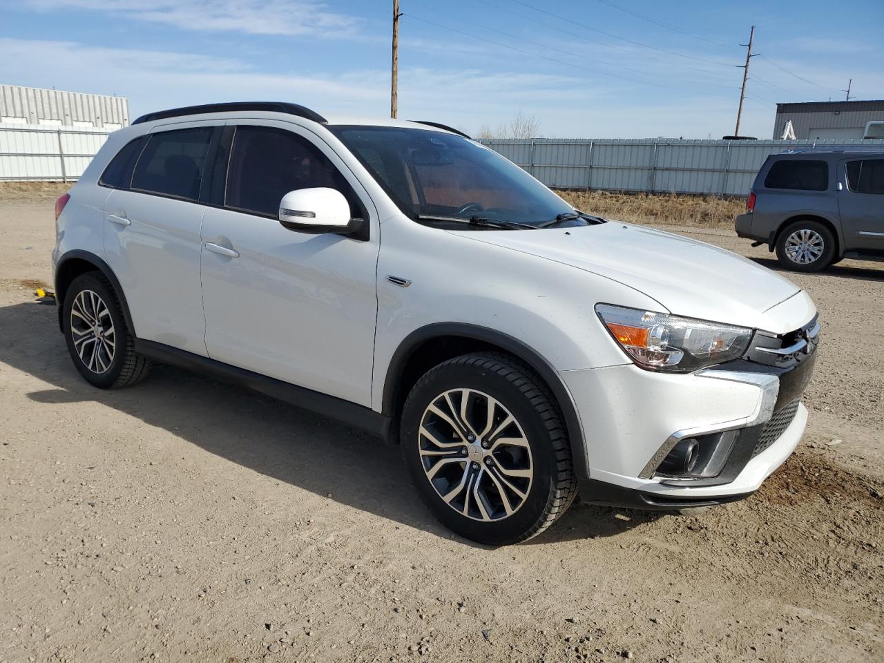 2019 Mitsubishi Outlander - Image 4