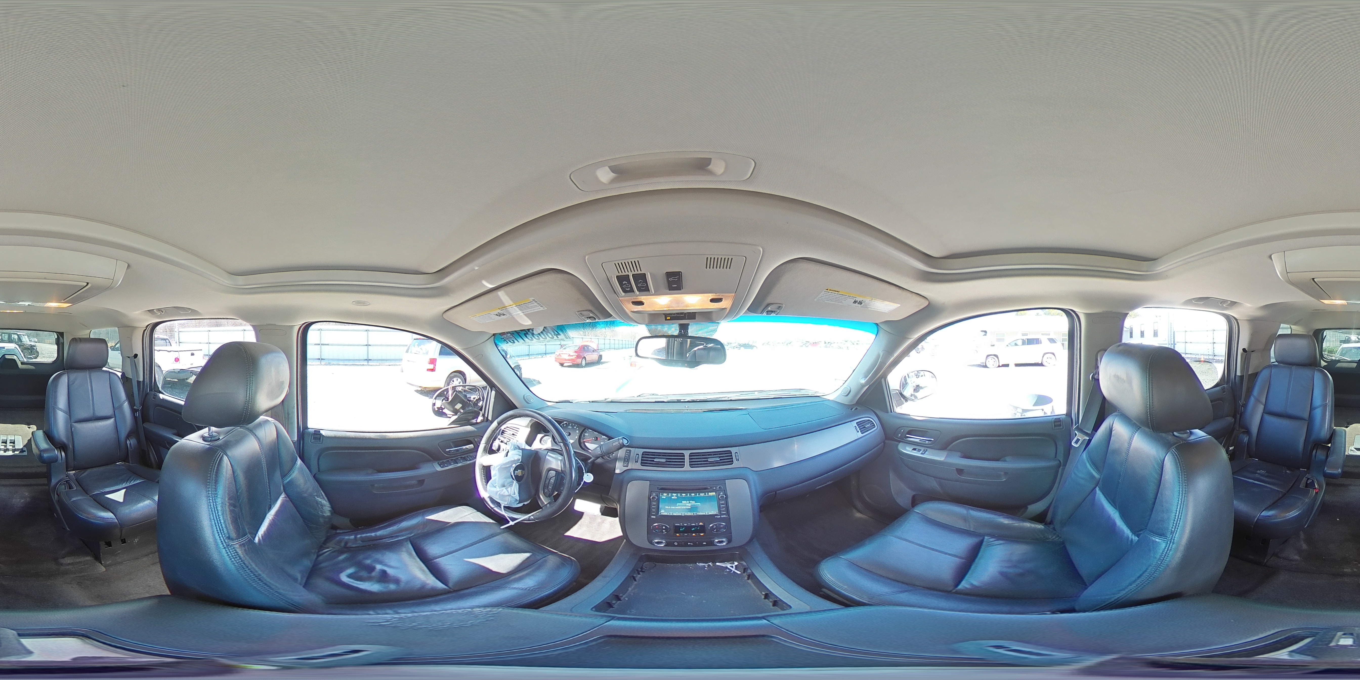 2011 Chevrolet Tahoe - Image 13