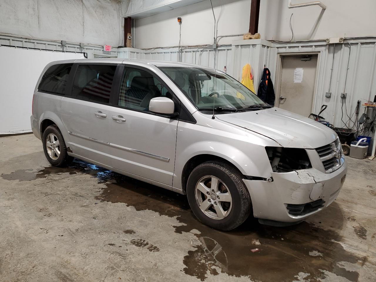2008 Dodge Caravan - Image 4
