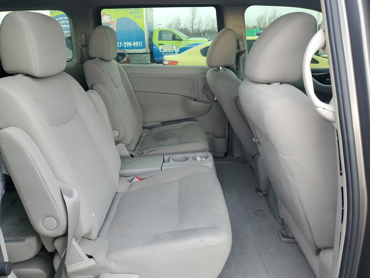 2014 Nissan Quest - Image 11