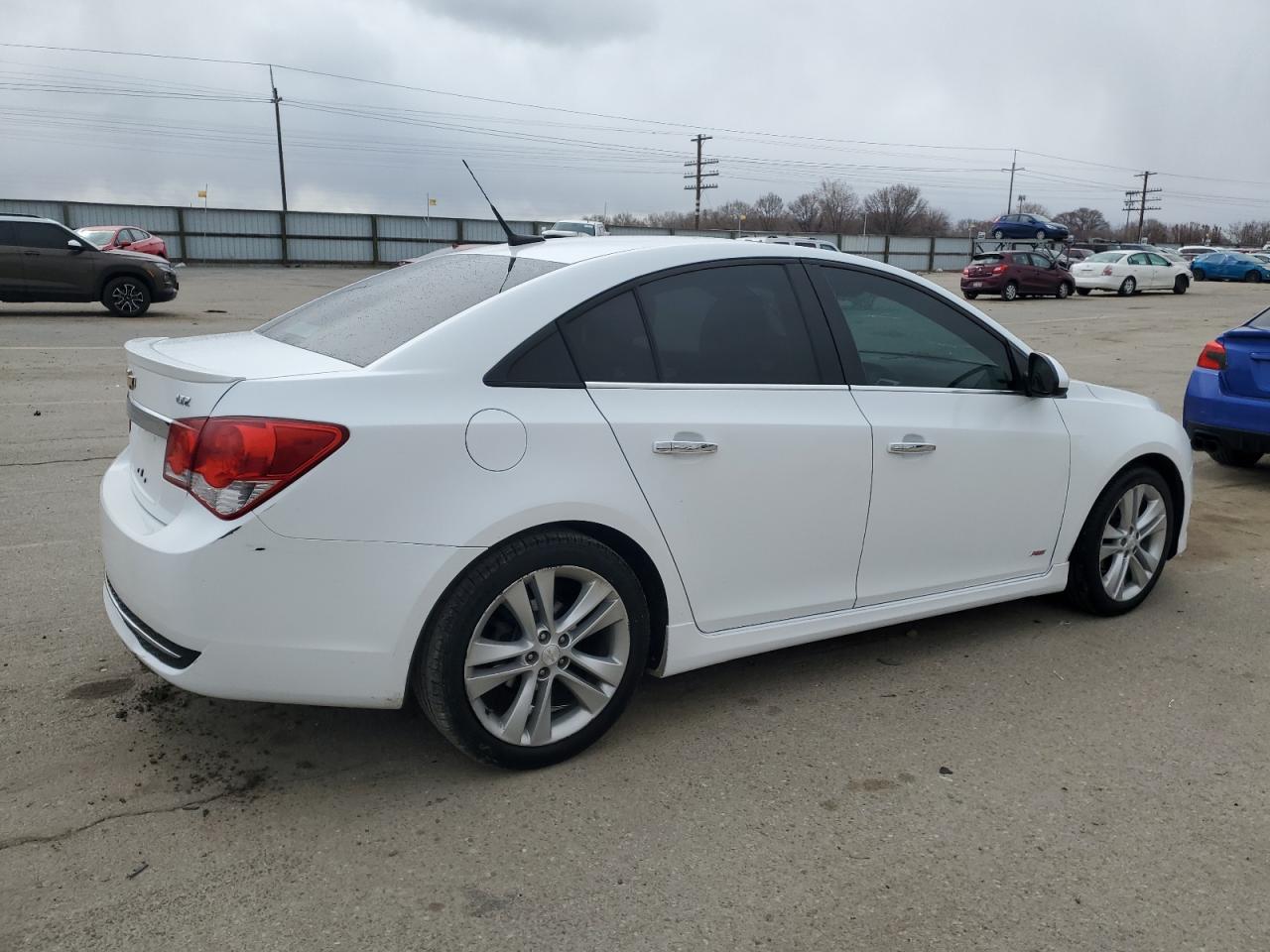 2013 Chevrolet Cruze - Image 3