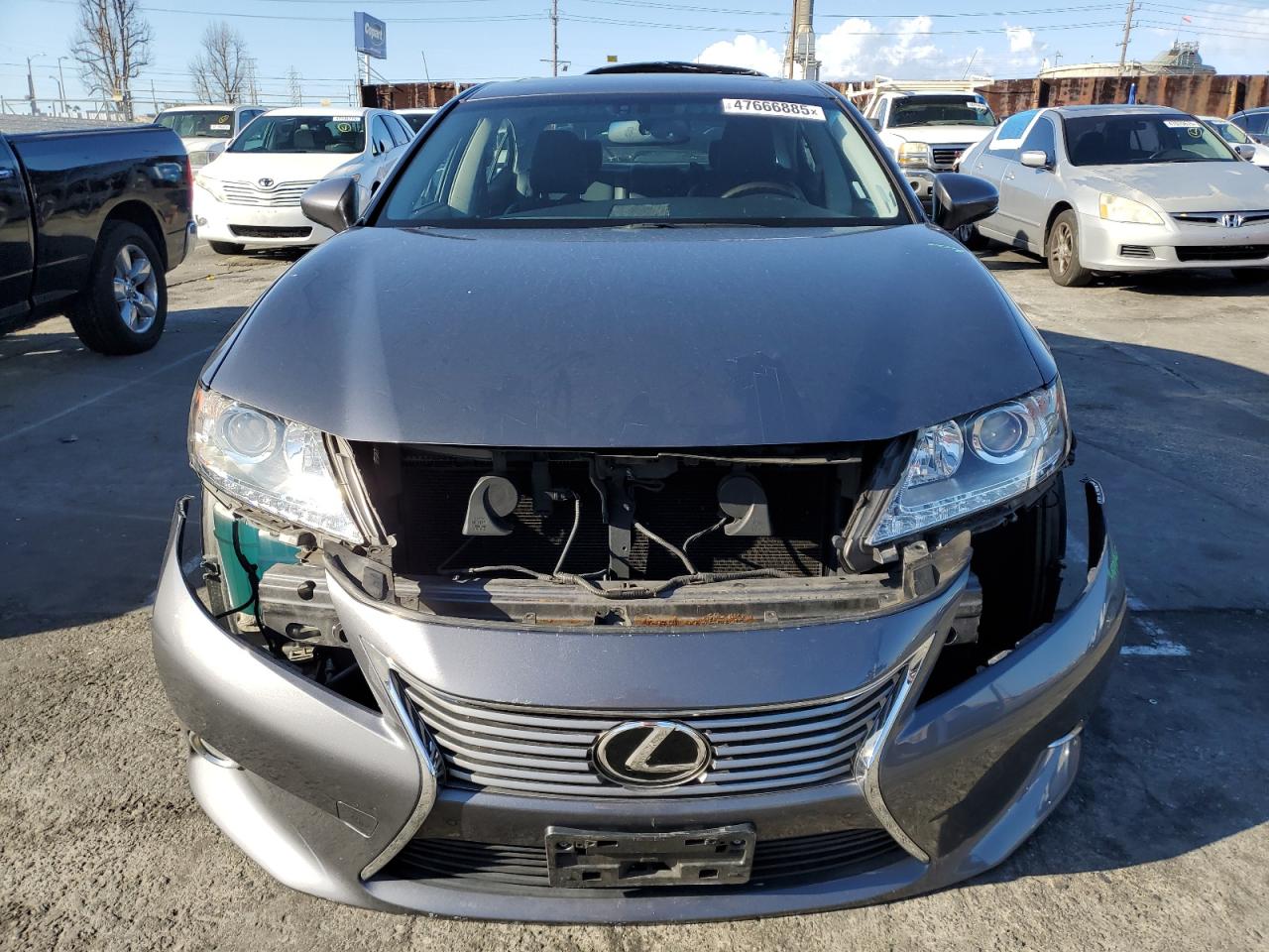 2014 Lexus ES - Image 5