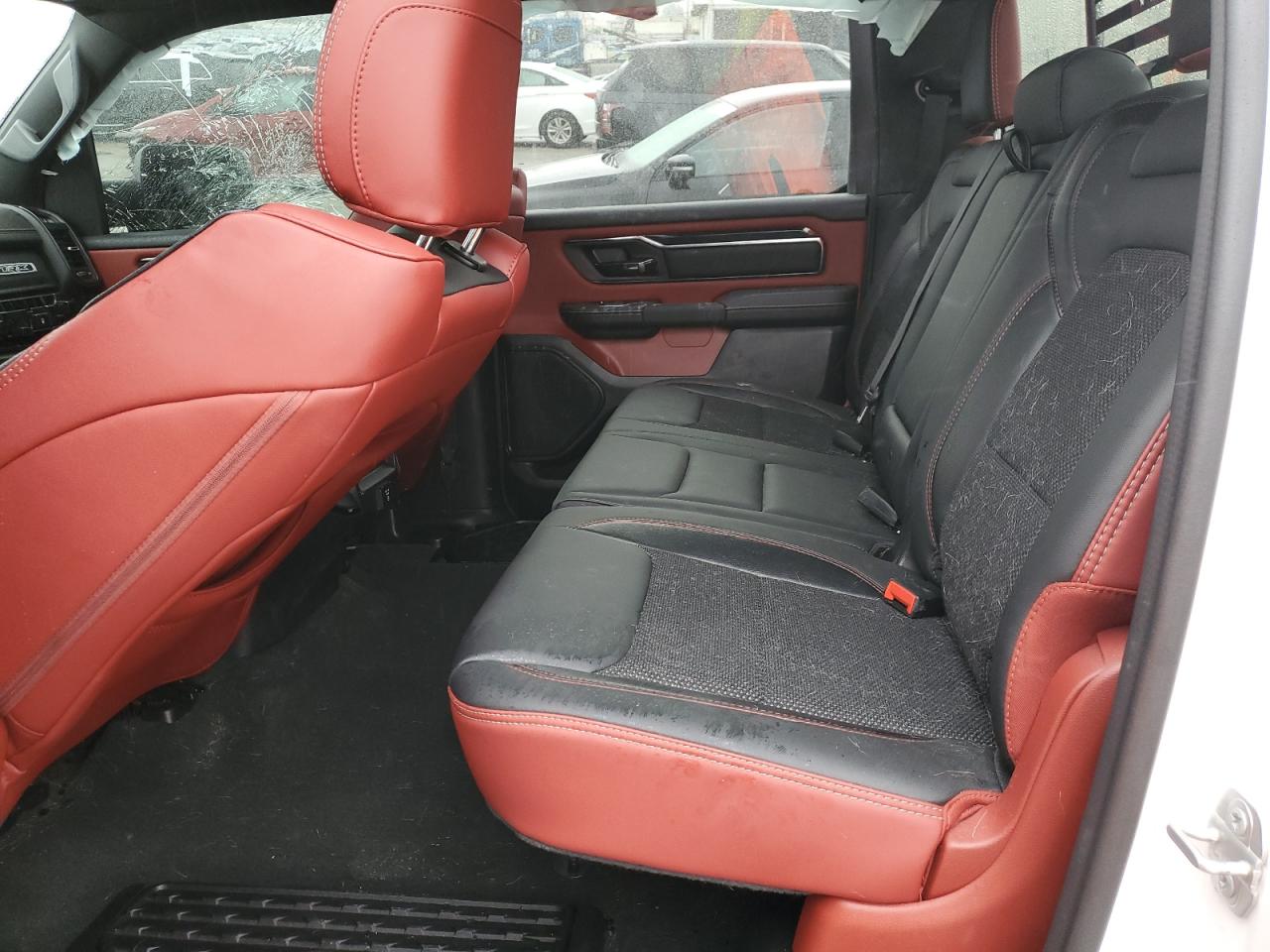 2022 RAM 1500 - Image 10
