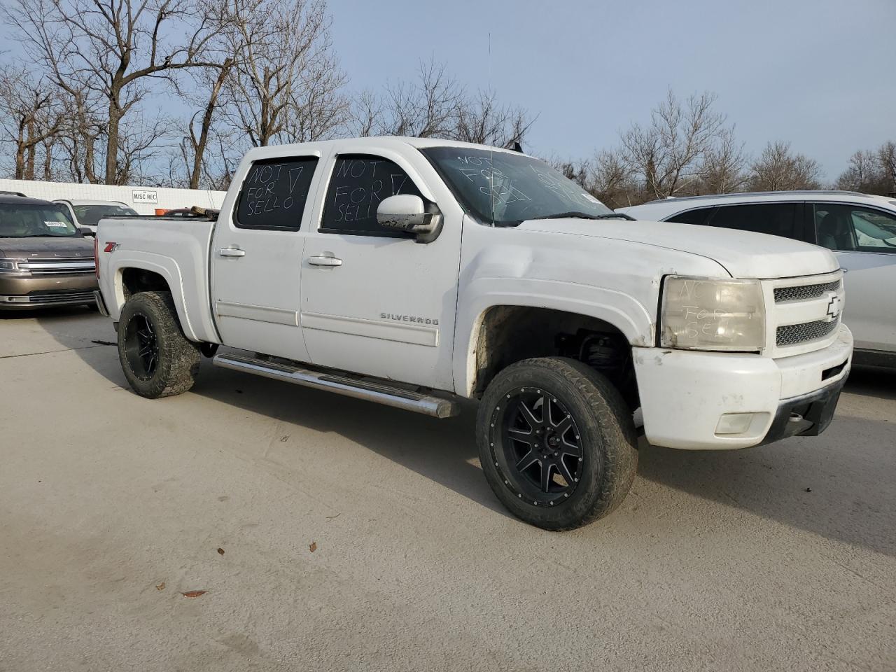 2010 Chevrolet Silverado - Image 4
