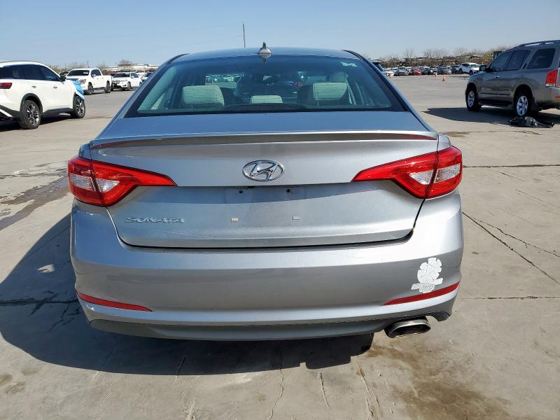  HYUNDAI SONATA 2015 Серебристый