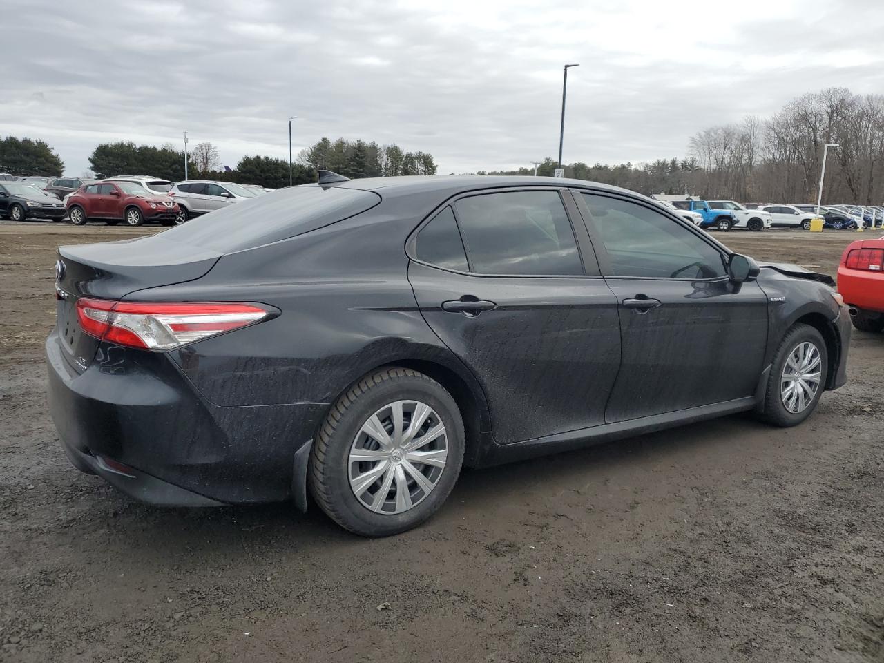 2019 Toyota Camry - Image 3