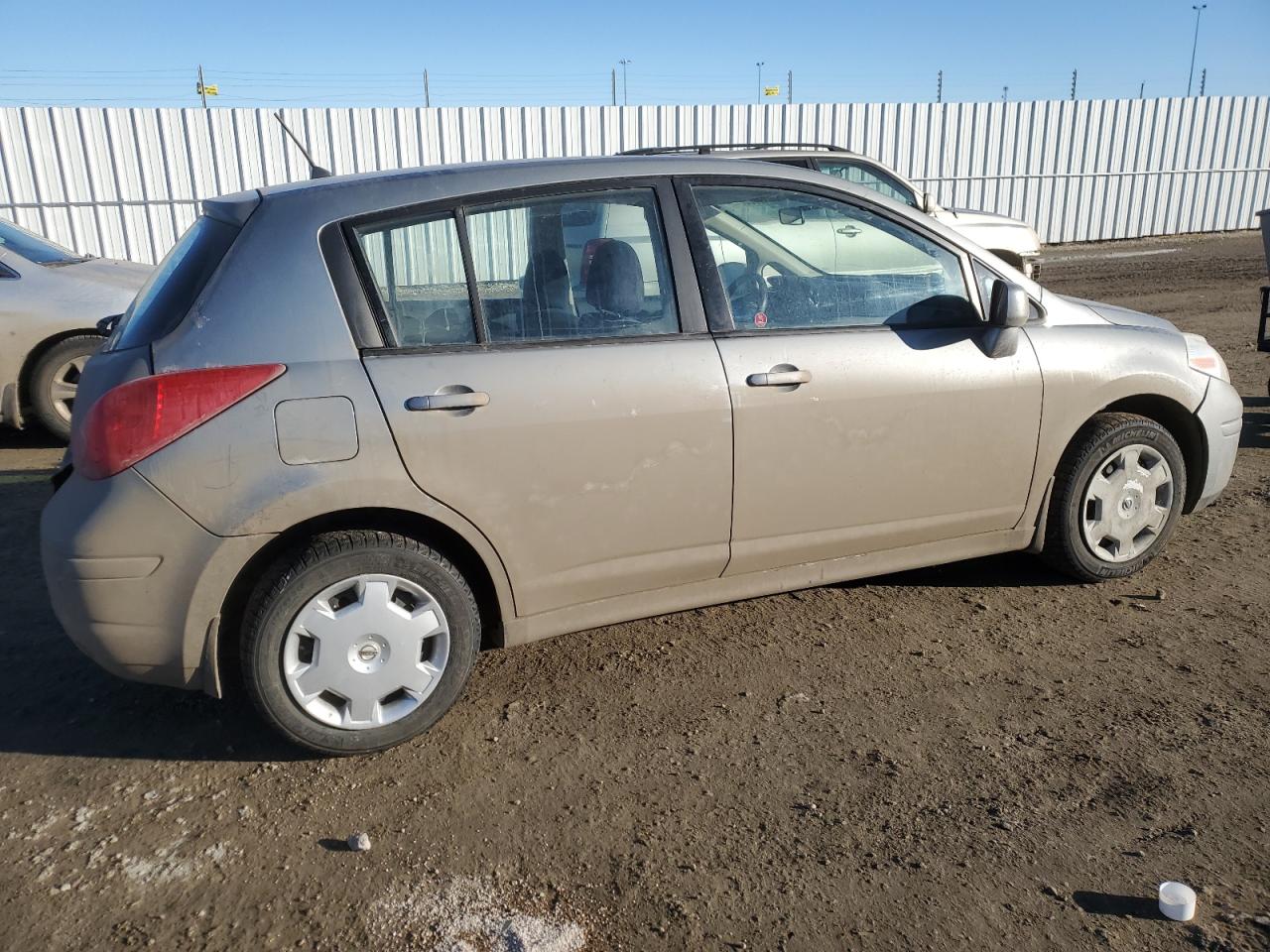 2007 Nissan Versa - Image 3