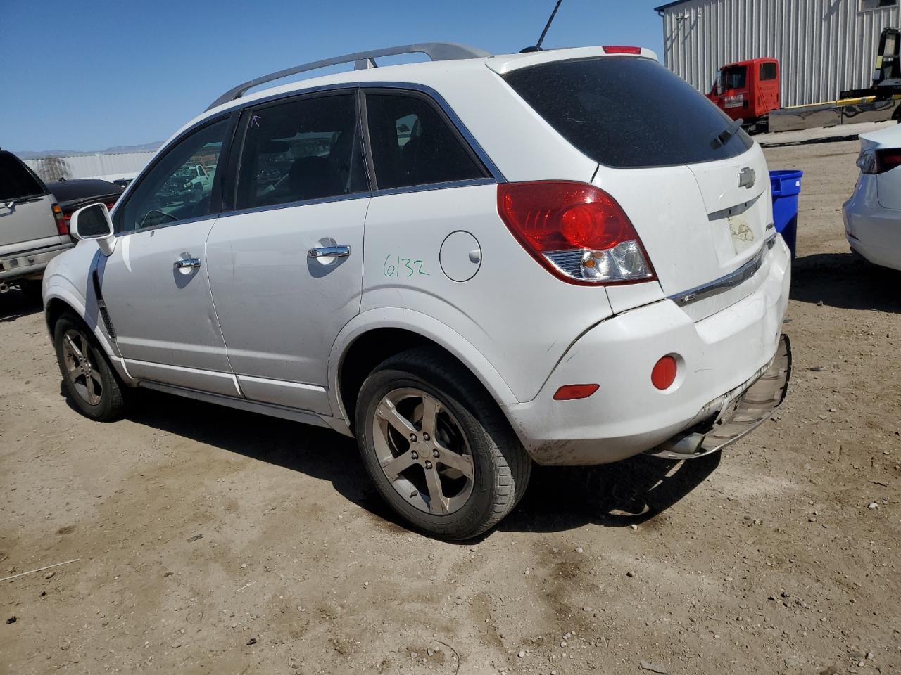 2012 Chevrolet Captiva - Image 2