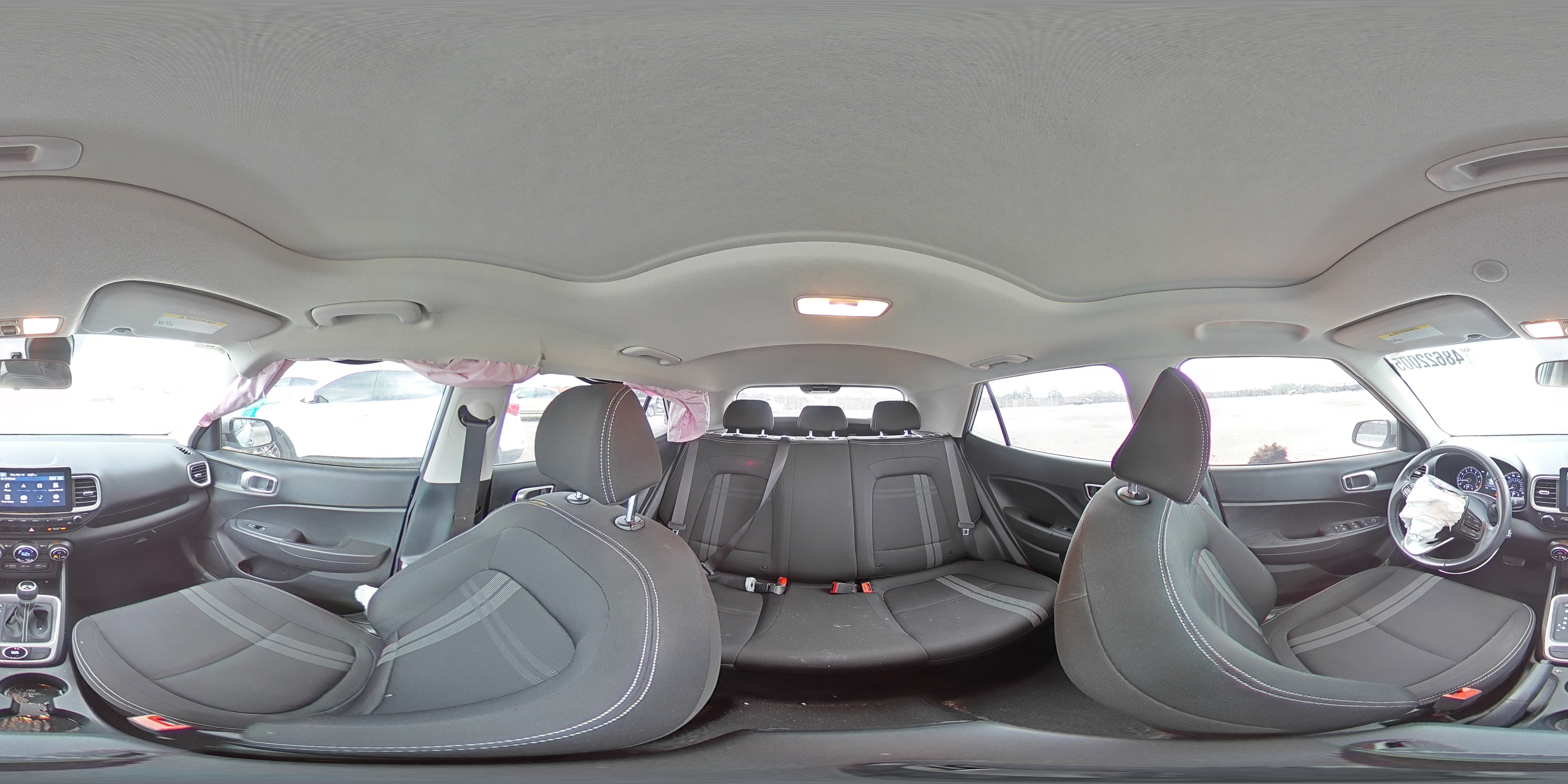 2022 Hyundai Venue - Image 13