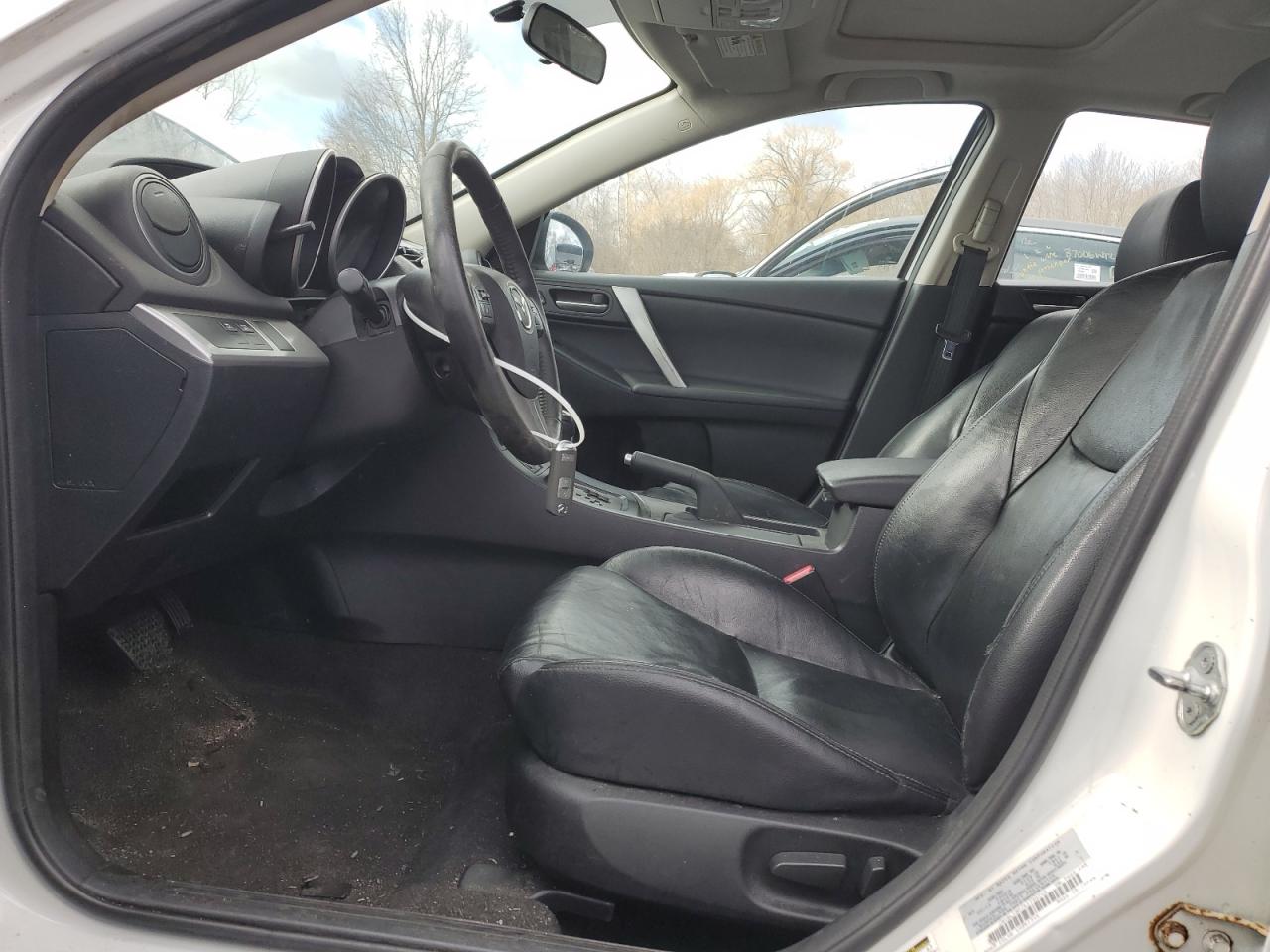 2013 Mazda 3 - Image 7