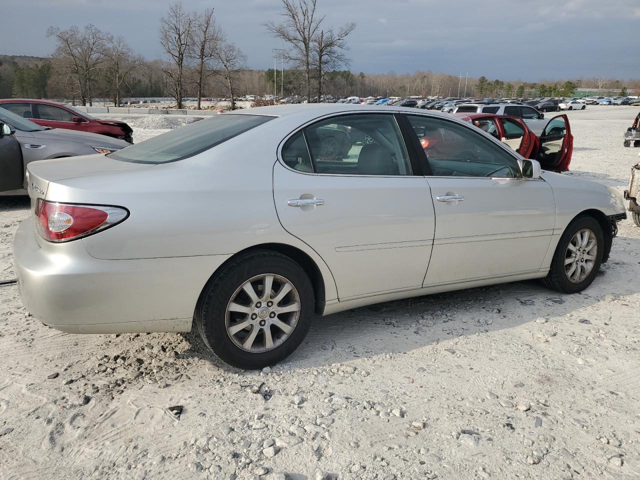 2002 Lexus ES - Image 3