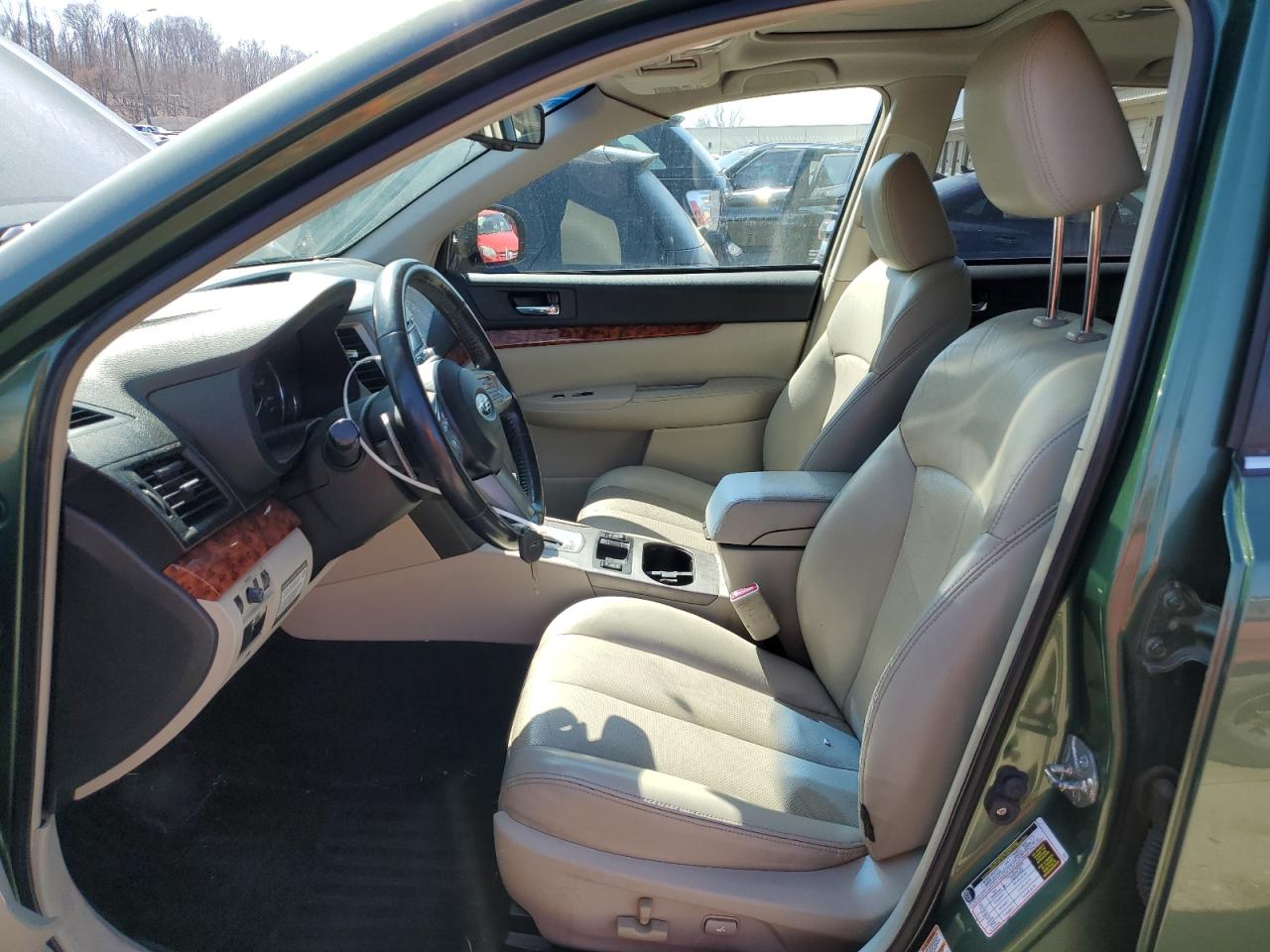 2010 Subaru Outback - Image 7