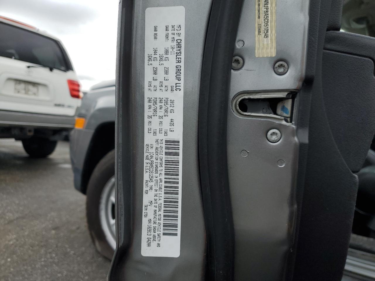 2012 Jeep Liberty (Patriot) - Image 14