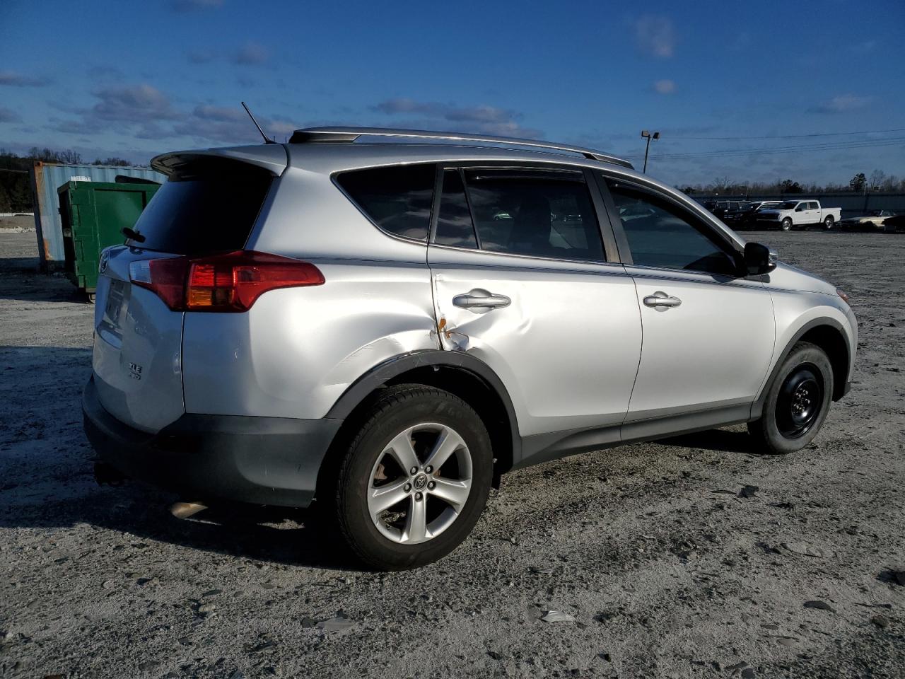 2015 Toyota RAV 4 - Image 3