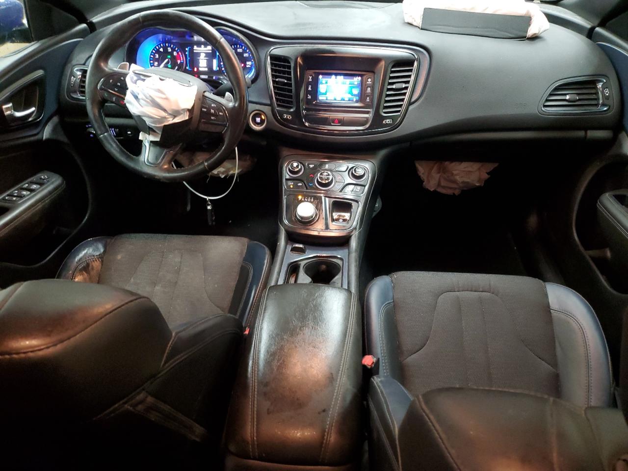 2015 Chrysler 200 - Image 8