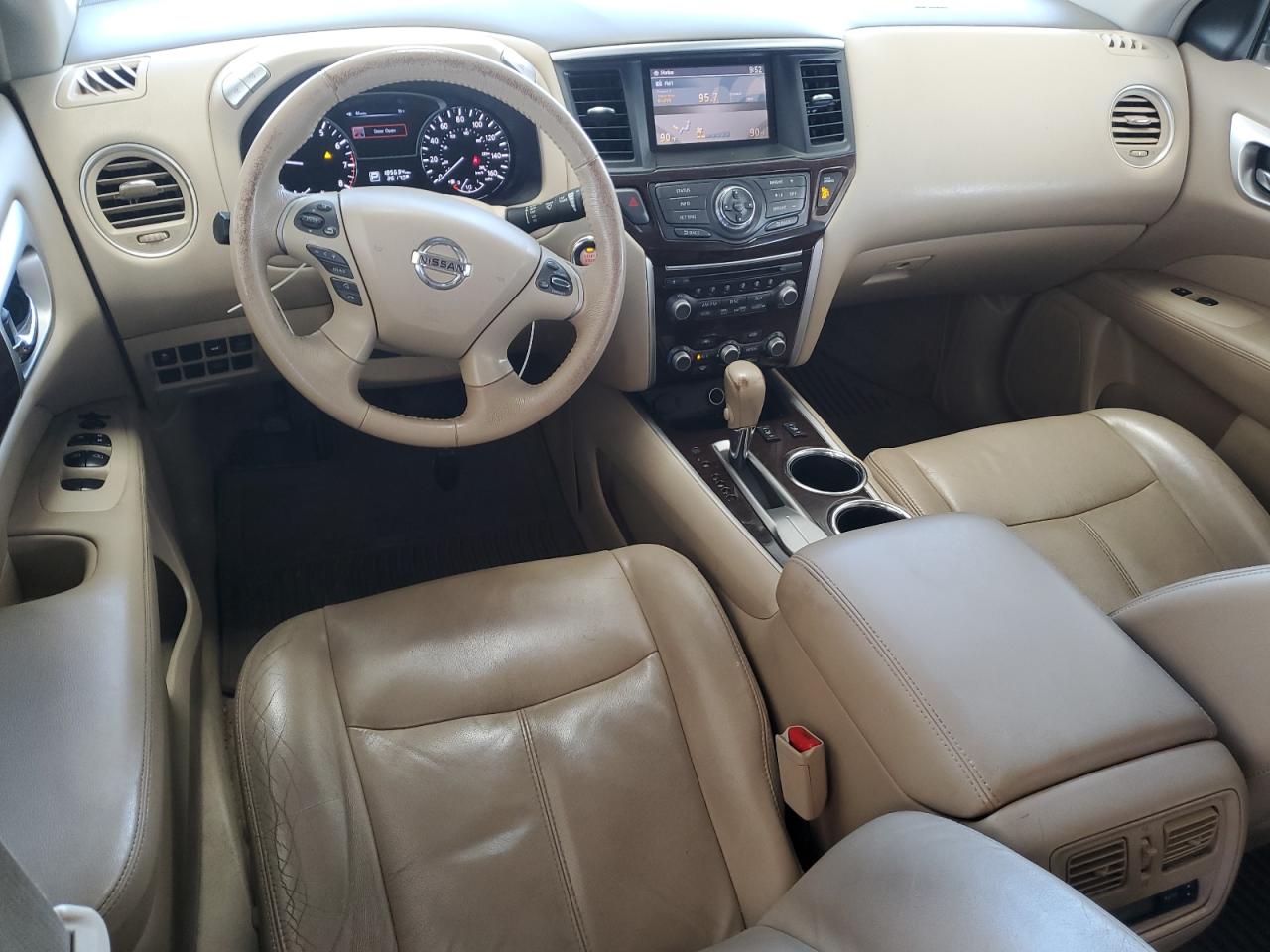 2013 Nissan Pathfinder - Image 8