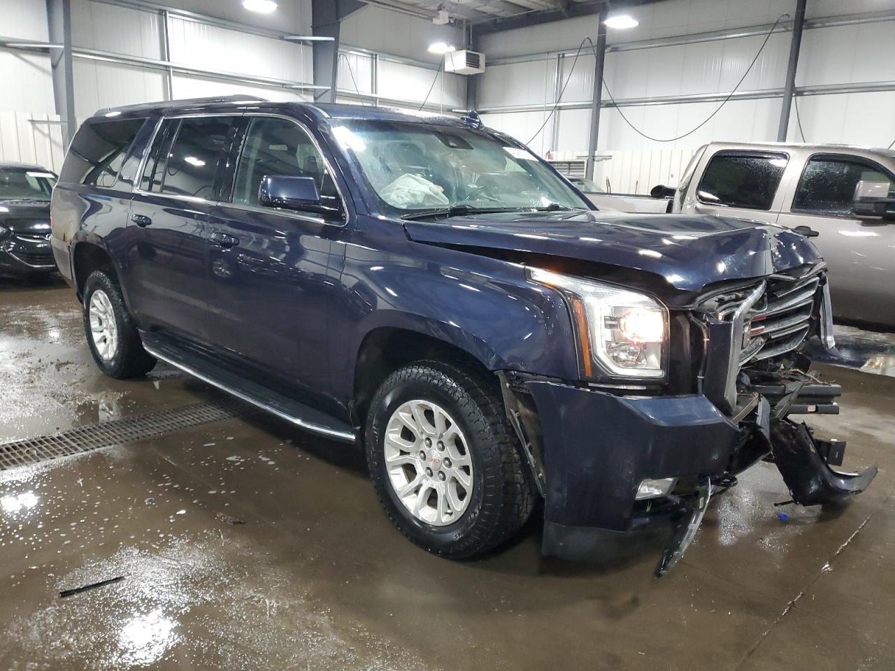 2019 GMC Yukon - Image 4