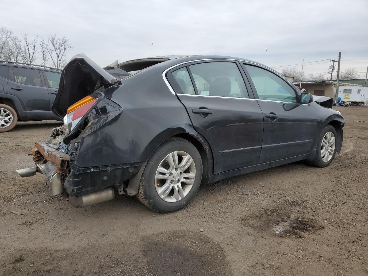 2010 Nissan Altima - Image 3