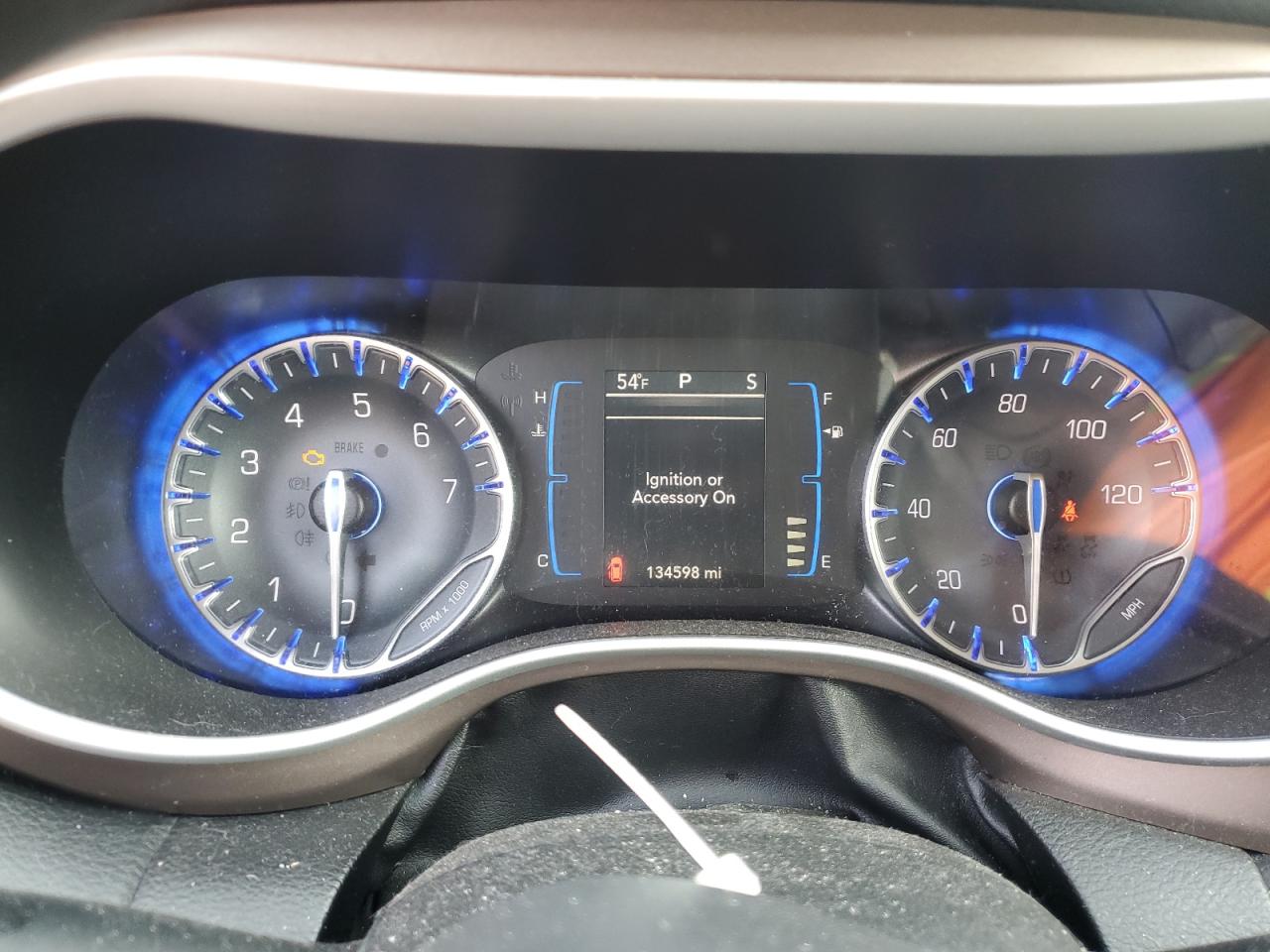 2017 Chrysler Pacifica - Image 9