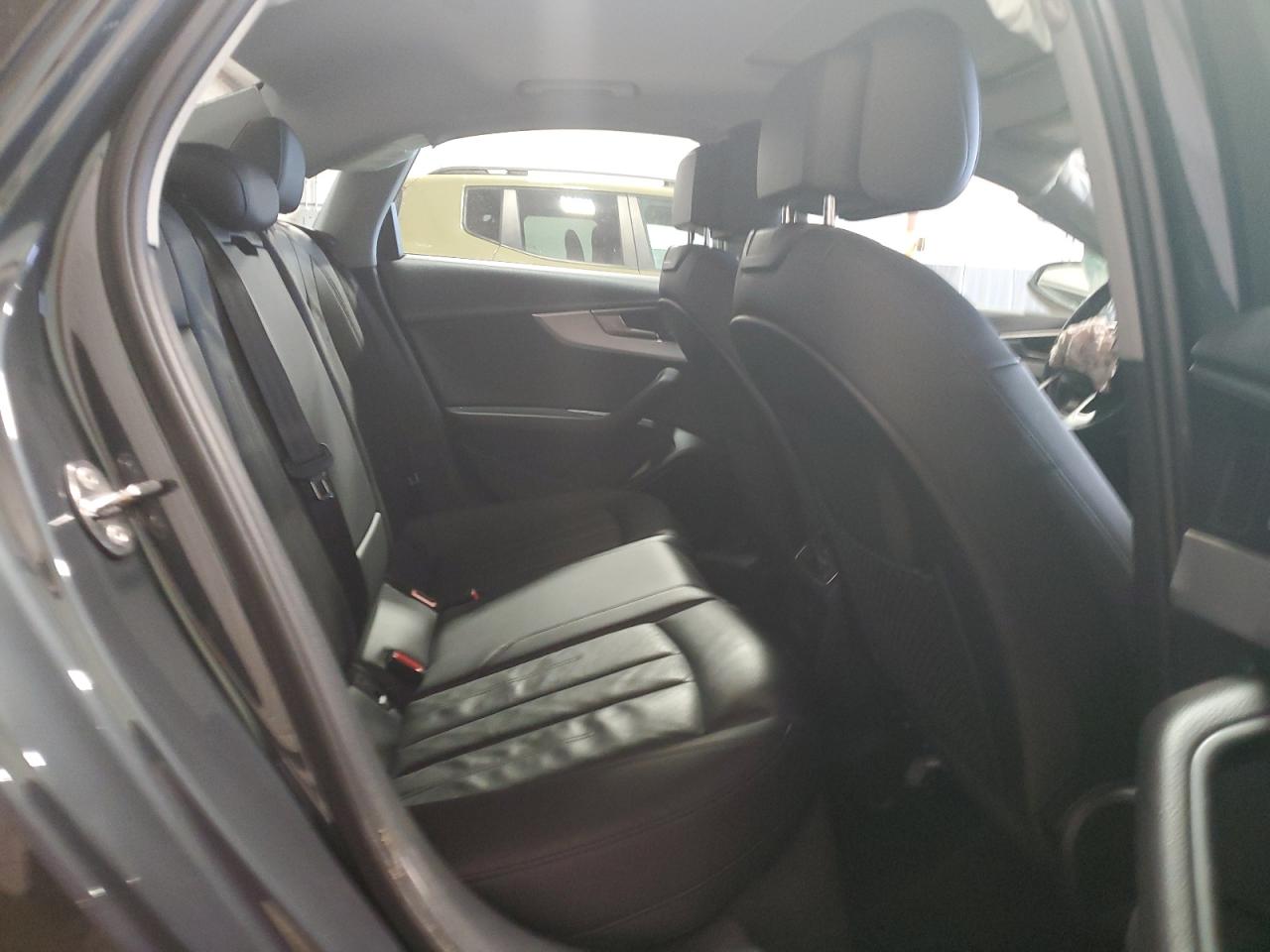 2018 Audi A4 - Image 10