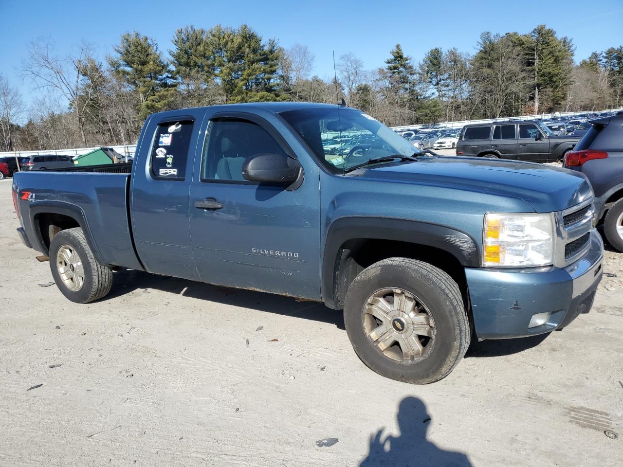 2010 Chevrolet Silverado - Image 4