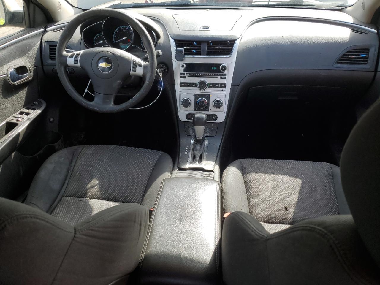 2011 Chevrolet Malibu - Image 8