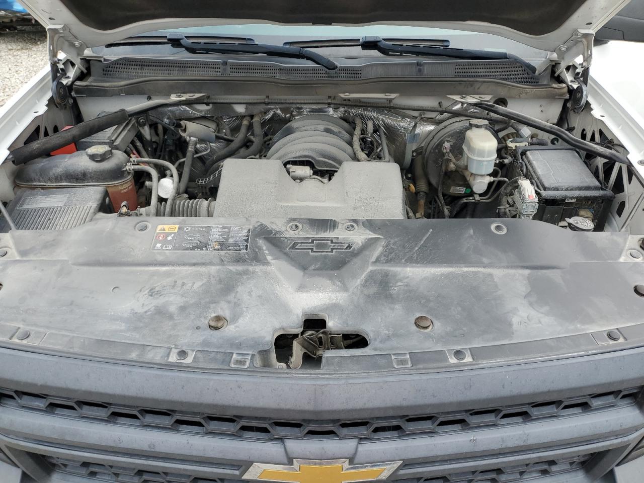 2014 Chevrolet Silverado - Image 11
