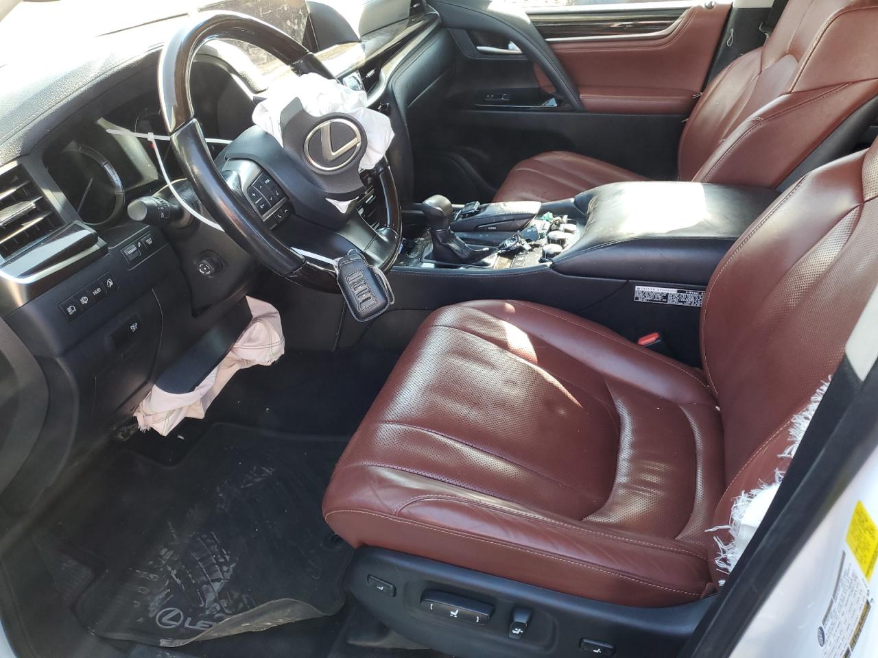 2017 Lexus LX - Image 7