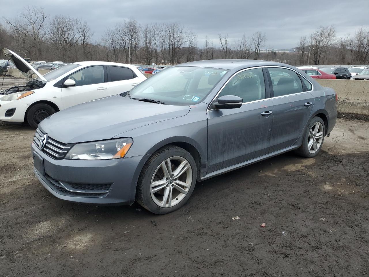 2014 Volkswagen Passat - Image 1