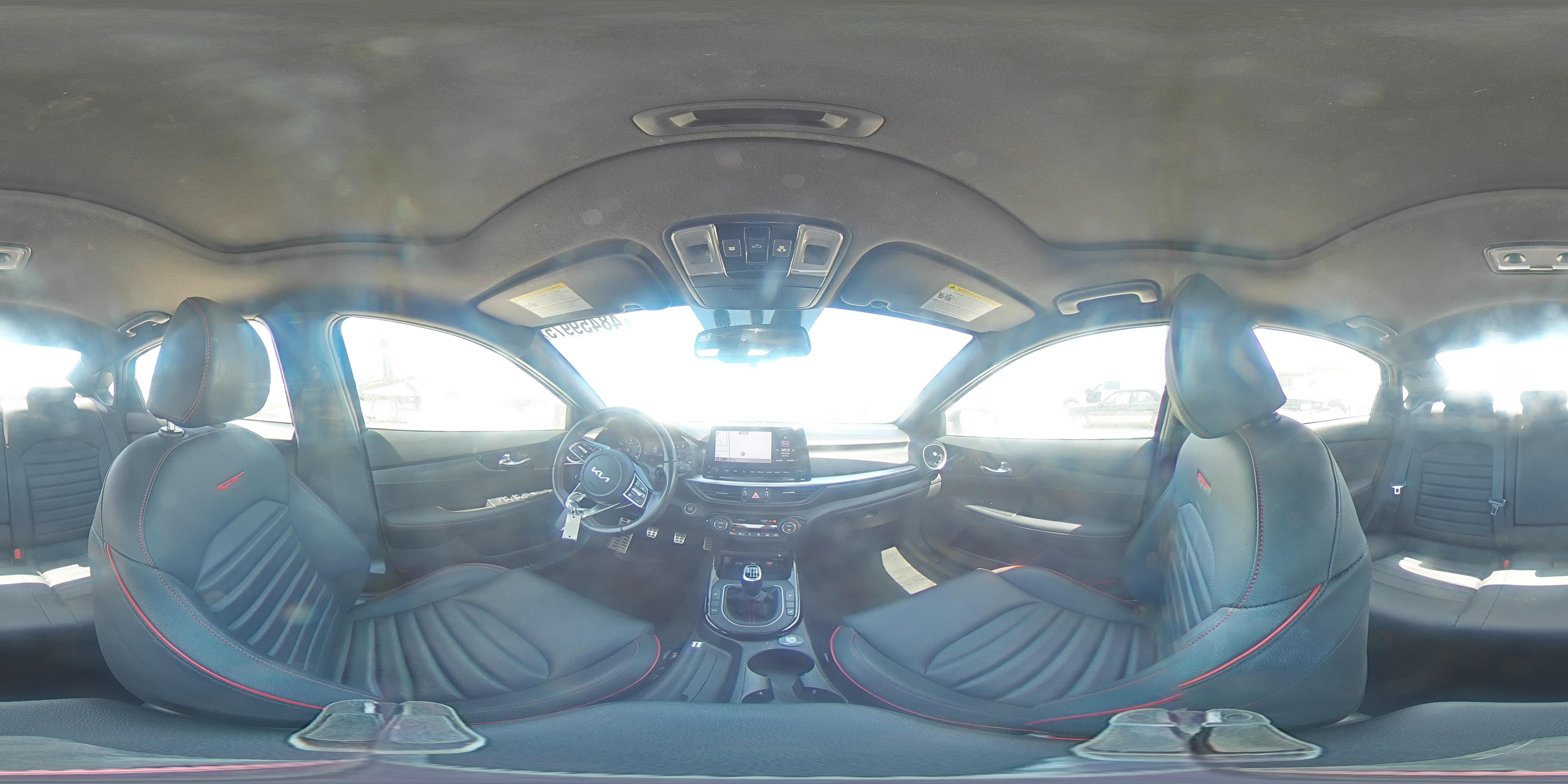 2022 Kia Forte - Image 12
