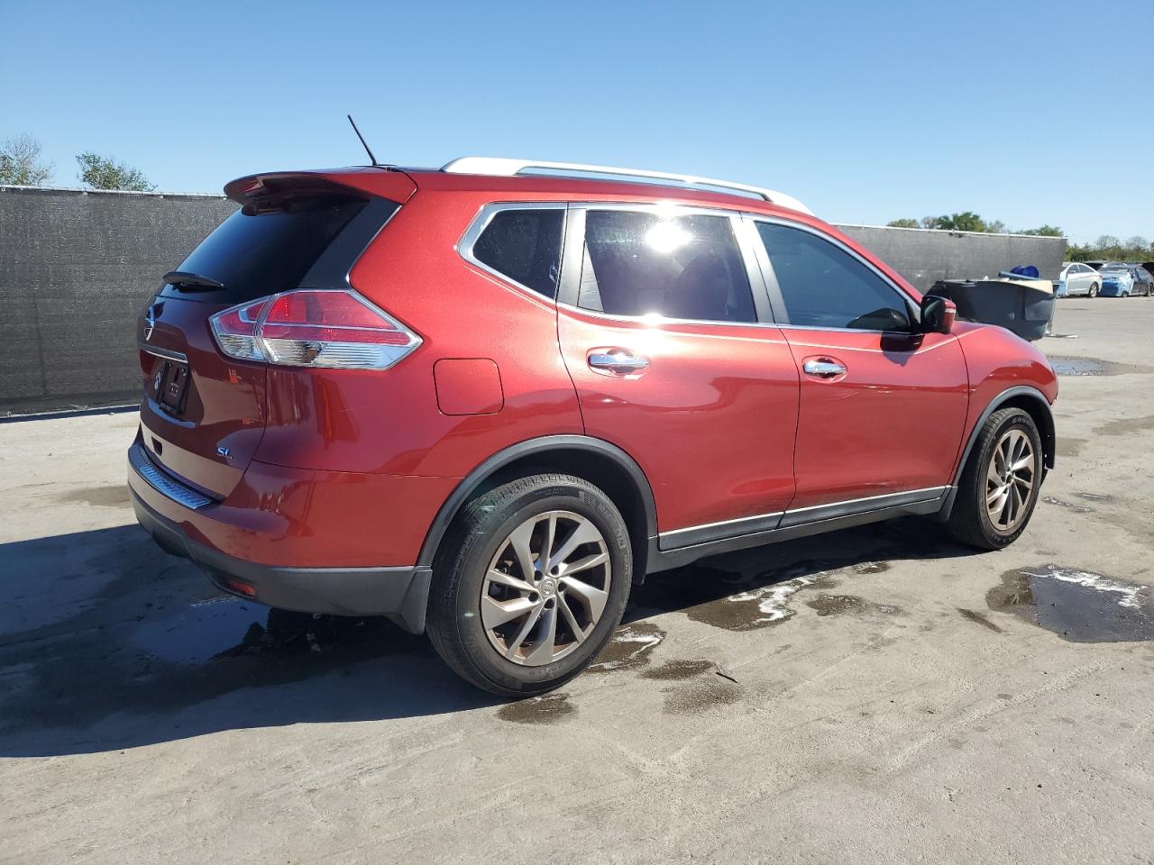 2015 Nissan Rogue - Image 3