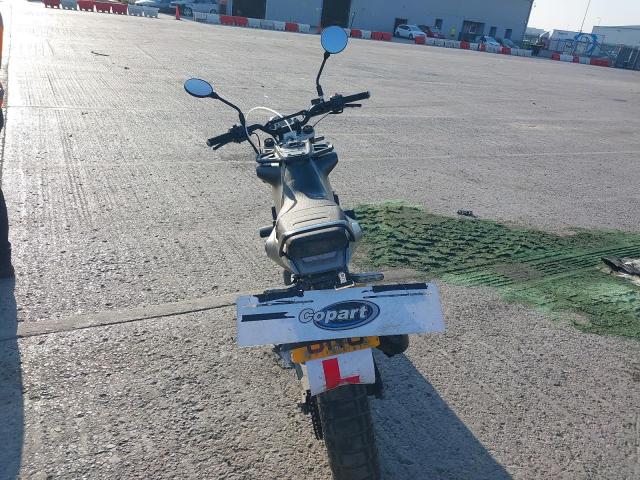2022 HUSQVARNA SVARTPILEN