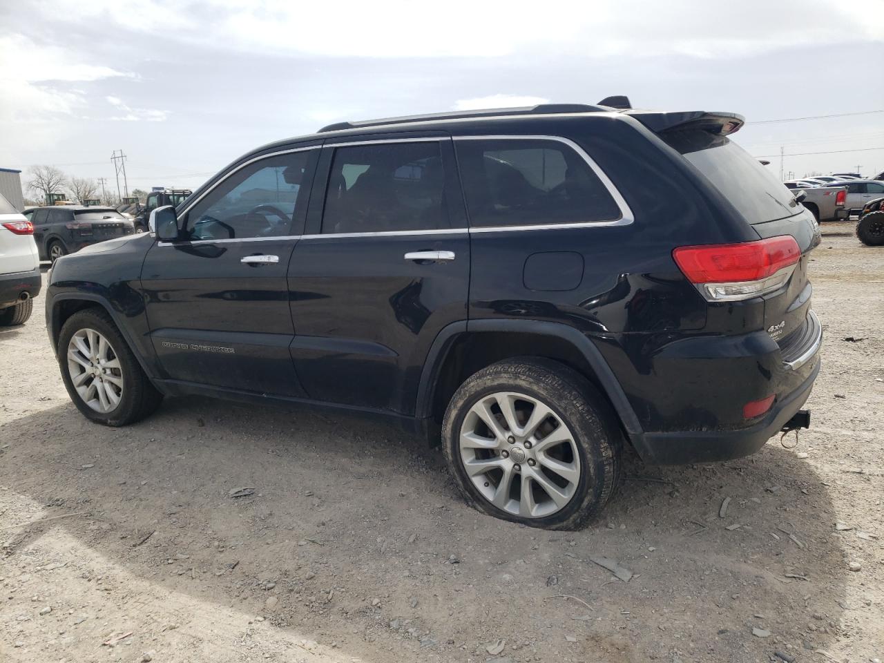 2017 Jeep Grand Cherokee - Image 2
