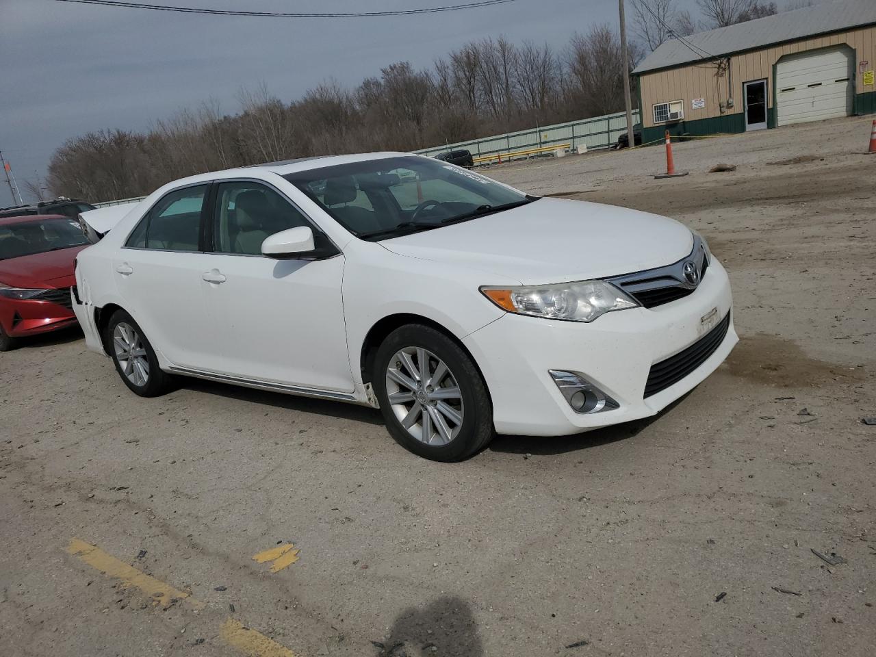 2013 Toyota Camry - Image 4