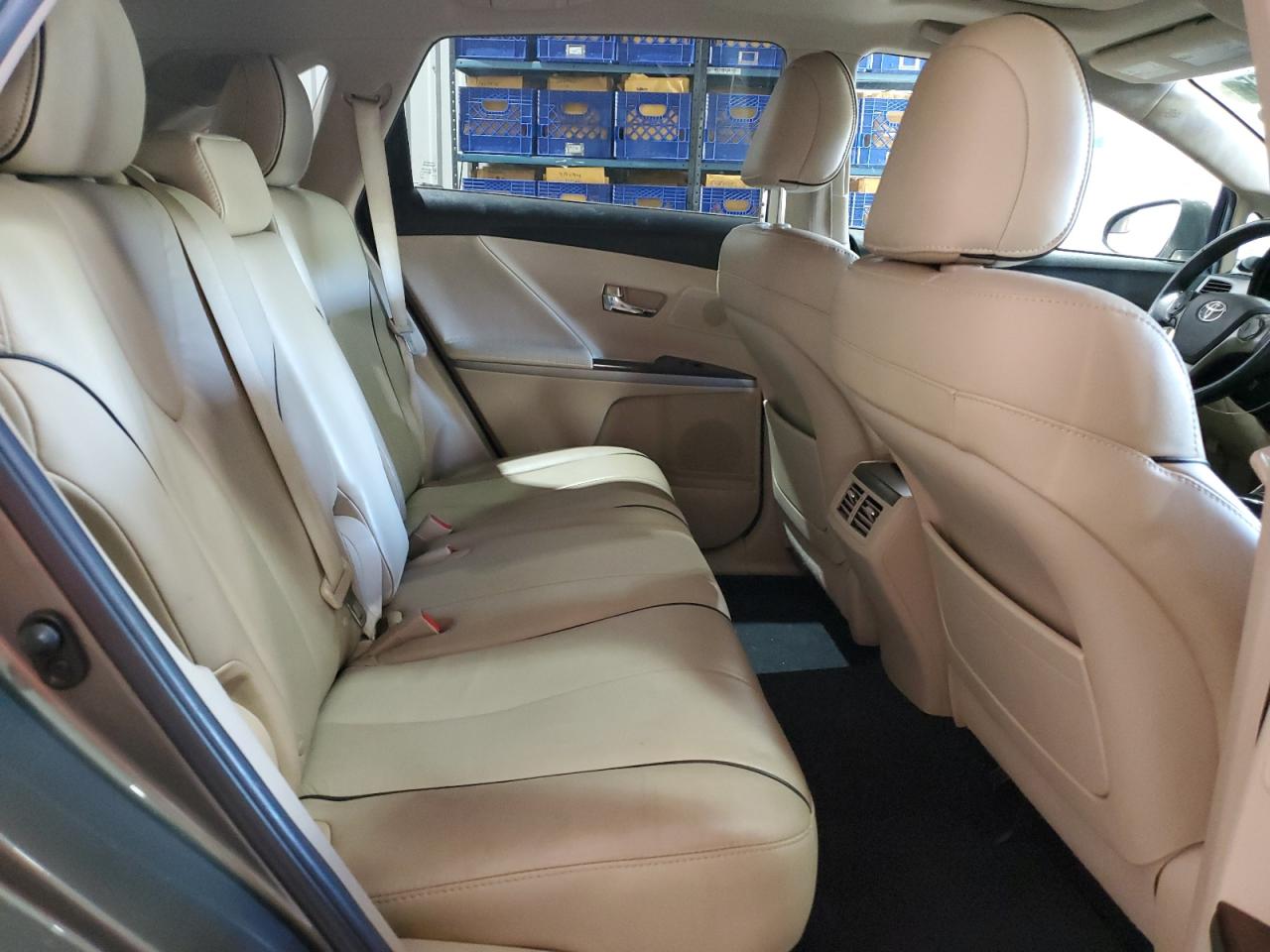 2014 Toyota Venza - Image 11