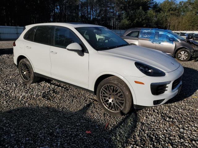  PORSCHE CAYENNE 2017 White