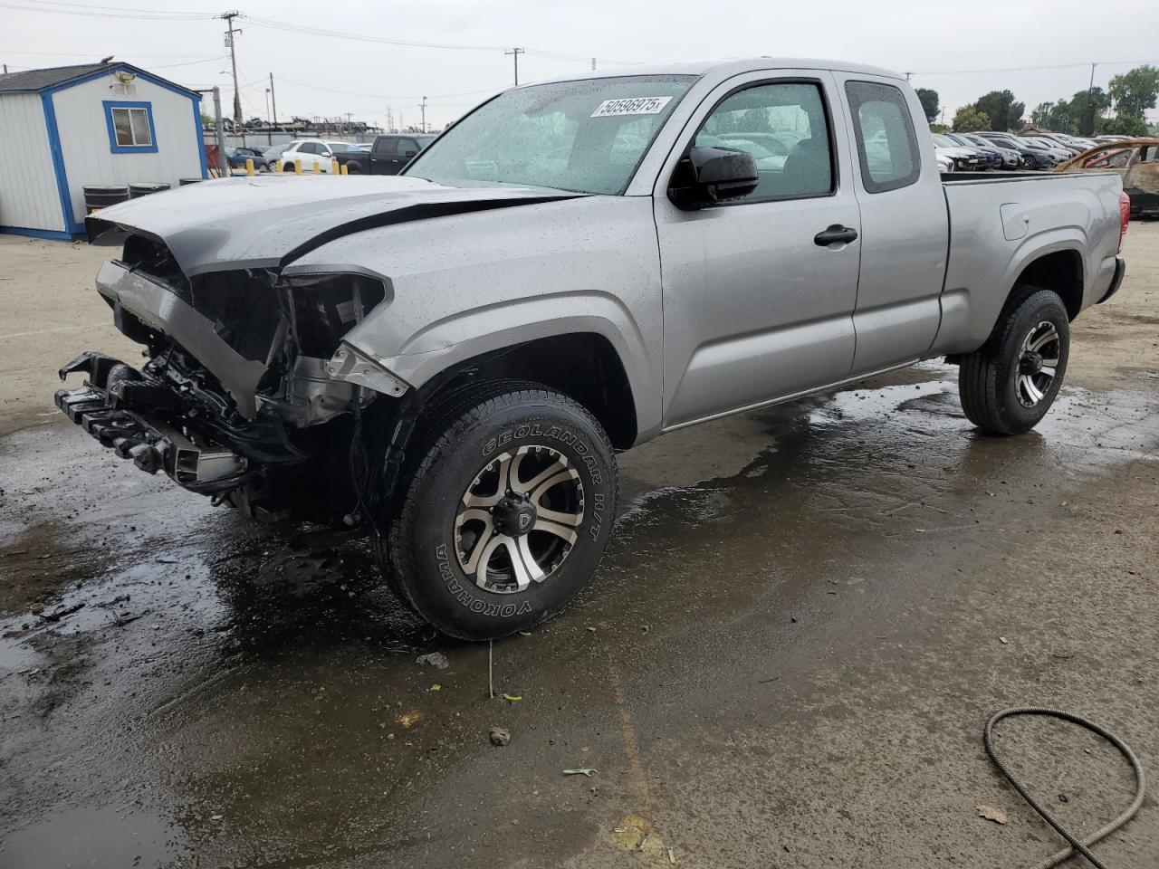 2018 Toyota Tacoma Access Cab de vânzare în Los Angeles, CA - Front End