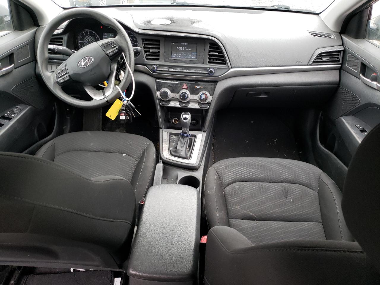 2019 Hyundai Elantra - Image 8