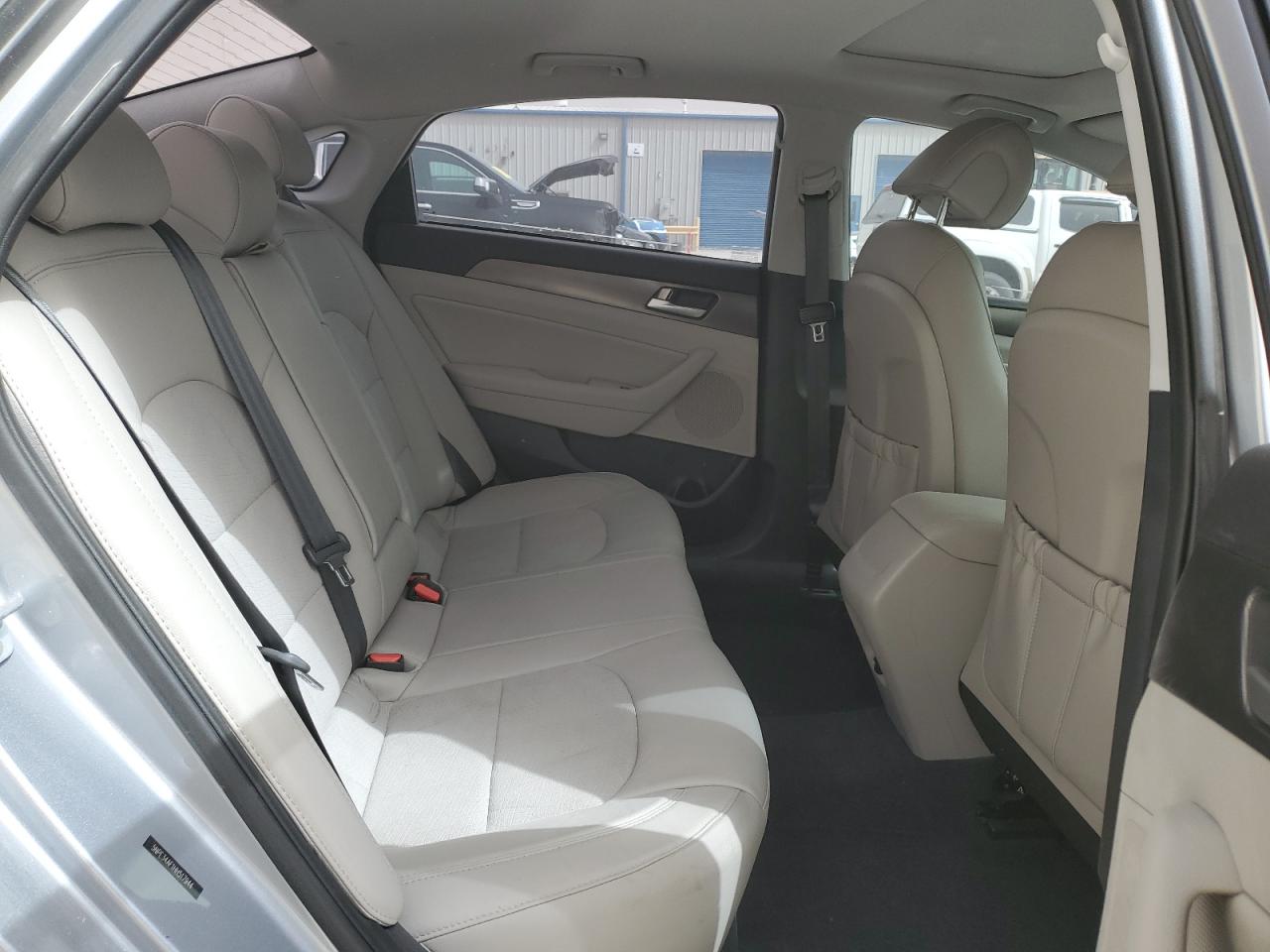 2017 Hyundai Sonata - Image 10