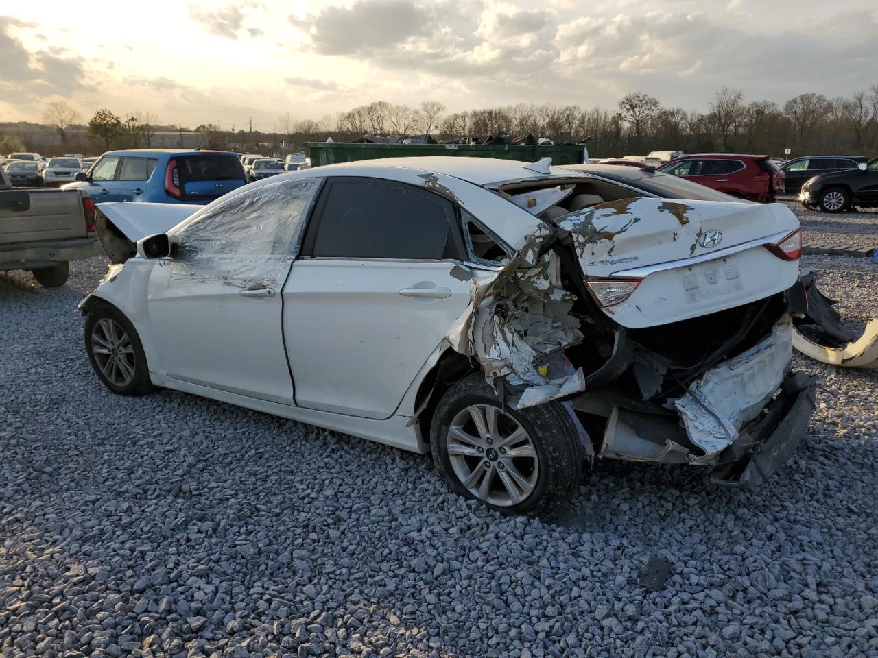 2011 Hyundai Sonata - Image 2